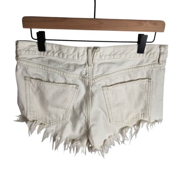 Free People We The Free Womens Size 27 Soft Relaxed Cut Off Shorts Worn White - Picture 3 of 7